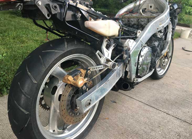 Used Yamaha FZR1000 Sportsbike motorcycle
