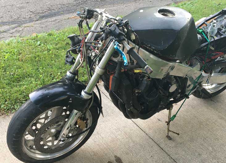 Used Yamaha FZR1000 Sportsbike motorcycle